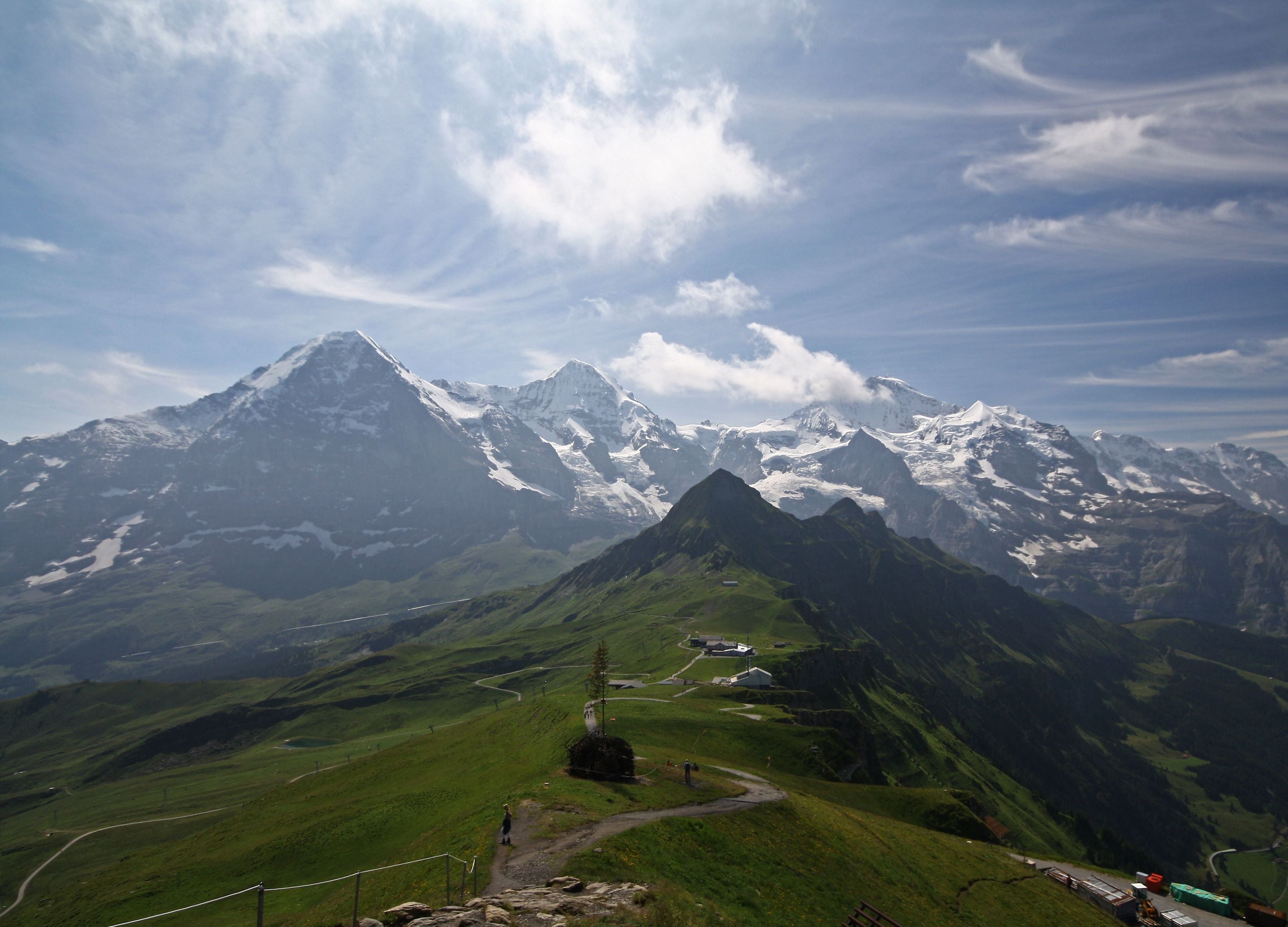 Trio: Eiger-Mönch-Jungfrau di Swiss (hingga 4.158 m)