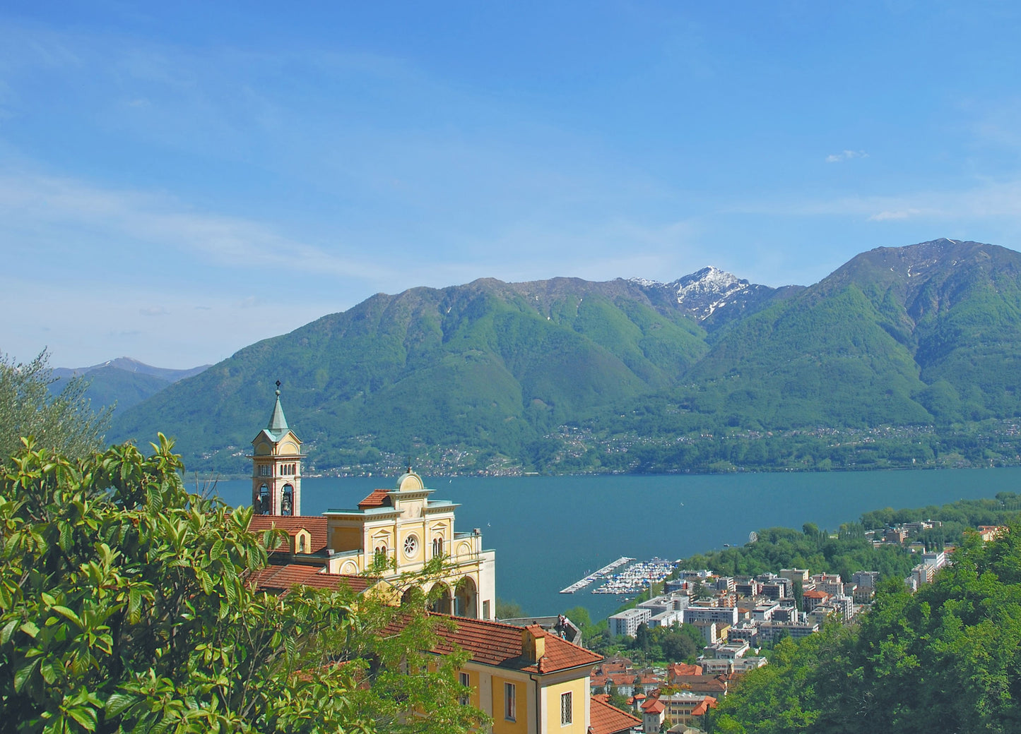 Kanton Ticino: "Tuscany-nya Switzerland" yang Menawarkan Lebih Banyak Lagi